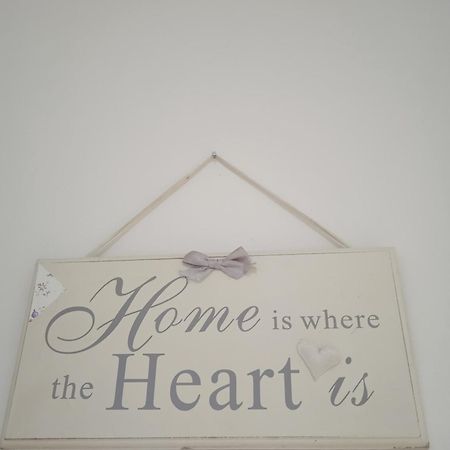 Home Rebecca Napoli Eksteriør bilde