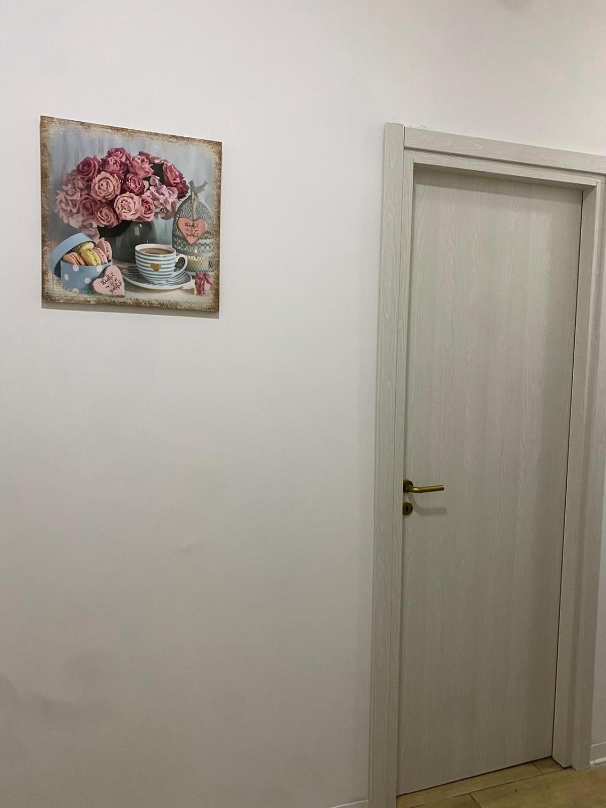 Home Rebecca Napoli Eksteriør bilde